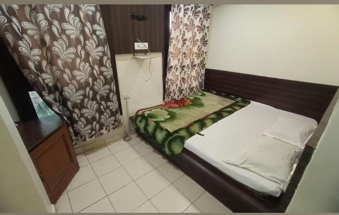 Hotel Paradise Stays Pachmarhī Εξωτερικό φωτογραφία